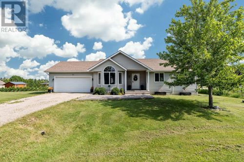 57 Market St, Goderich, ON, N7A3X9 | Card Image
