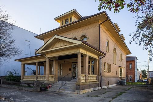 16 E Broadway St, Wellston, OH, 45692-1226 | Card Image