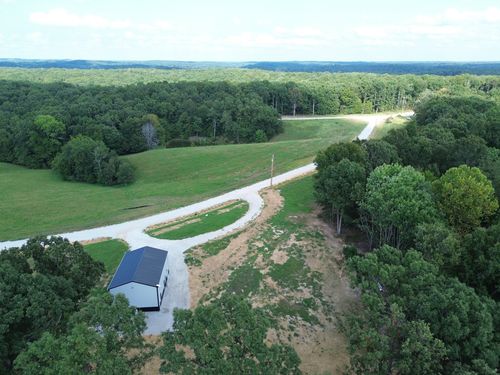 265 Vista Ct, Mc Ewen, TN, 37101-2204 | Card Image