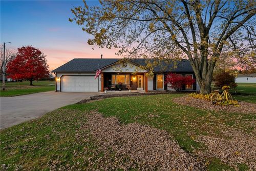 21690 State Route 301, Wellington, OH, 44090-9687 | Card Image