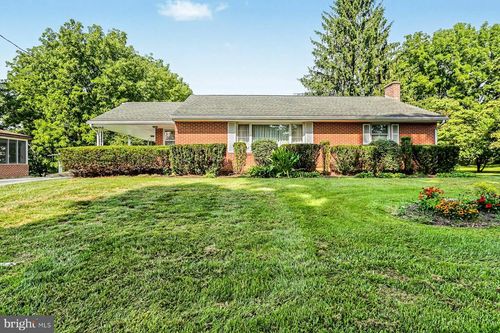 492 Middletown Rd, HUMMELSTOWN, PA, 17036-8813 | Card Image