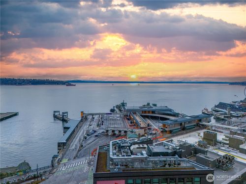 apt-8-100 1st Ave S, Seattle, WA, 98104-2548 | Card Image