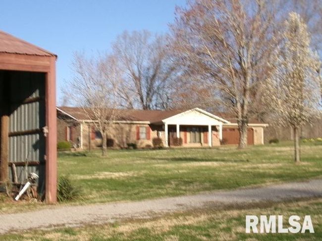 2225 Route 34, House other with 4 bedrooms, 2 bathrooms and null parking in Rosiclare IL | Image 29
