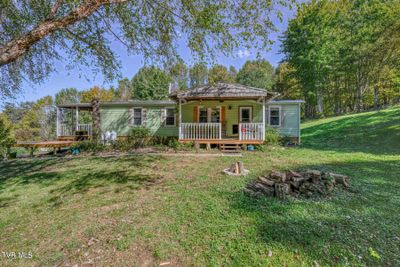 451 Burbank Road, House other with 3 bedrooms, 2 bathrooms and null parking in Roan Mountain TN | Image 2