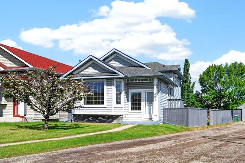 391 Country Hills Pl Nw, Calgary, AB, T3K4W6 | Card Image