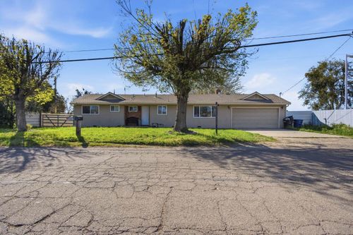 1409 Stonum Road, Modesto, CA, 95351 | Card Image
