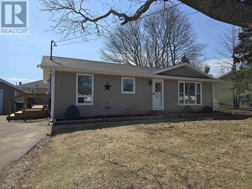 98 Oak Dr, Charlottetown, PE, C1A7Z1 | Card Image