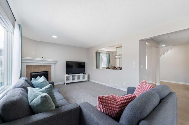 40 Everwillow Pk Sw, House other with 4 bedrooms, 4 bathrooms and 4 parking in Calgary AB | Image 12