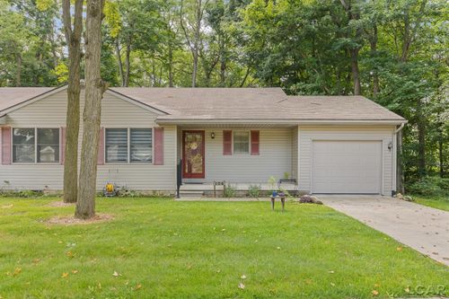 126 Burt St, Tecumseh, MI, 49286-1124 | Card Image