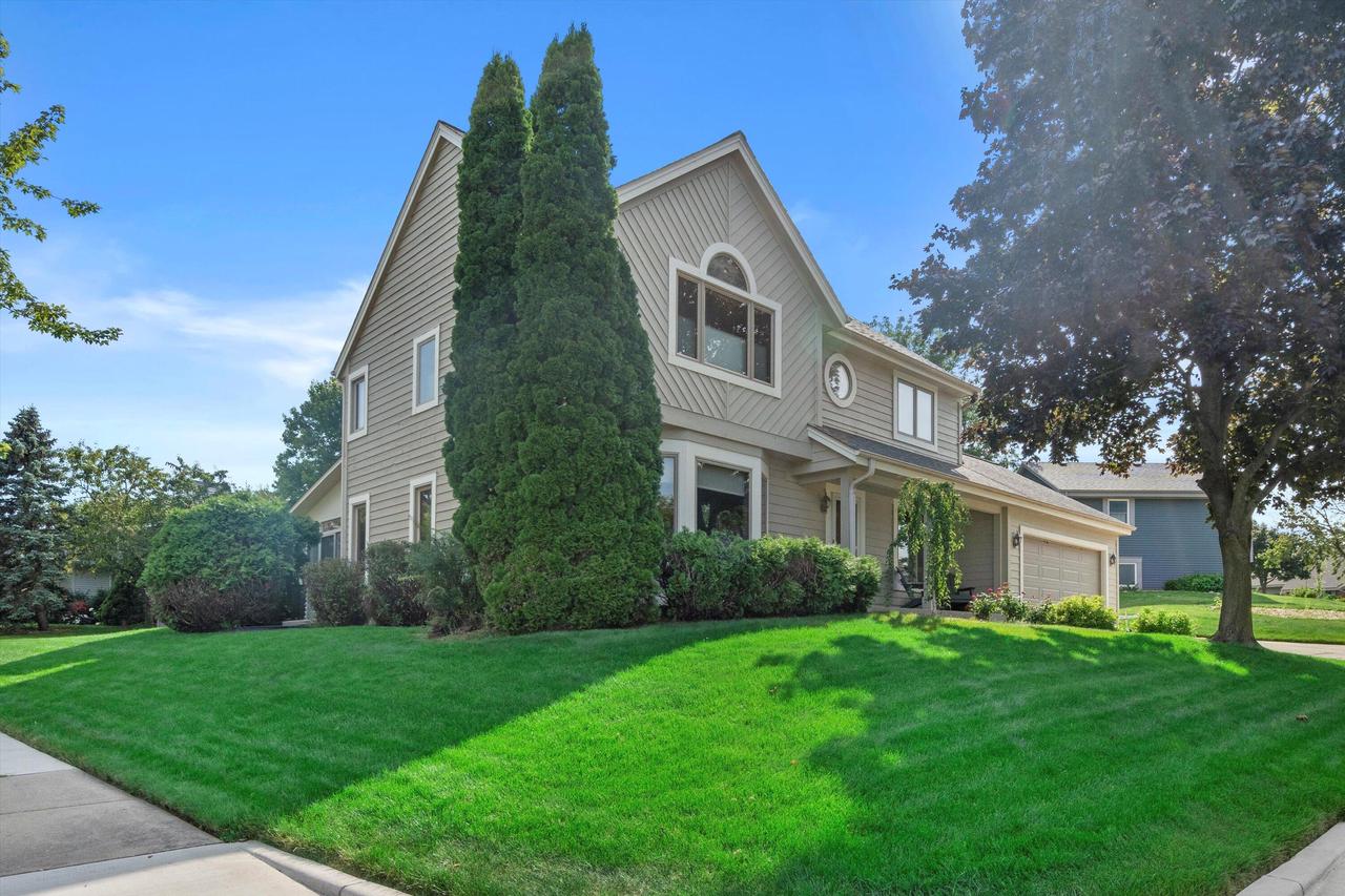 Erin Ln, Waukesha, WI 53188
