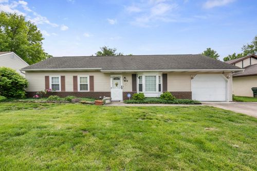 329 Chesterville Drive, Canal Winchester, OH, 43110 | Card Image