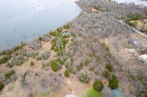 7 Swan Ln, Durant, OK, 74701-1032 | Card Image