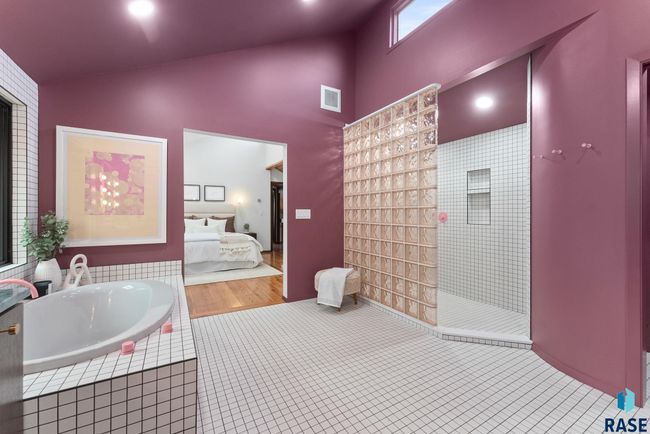 504 E Plum Creek Rd, House other with 4 bedrooms, 5 bathrooms and null parking in Sioux Falls SD | Image 28