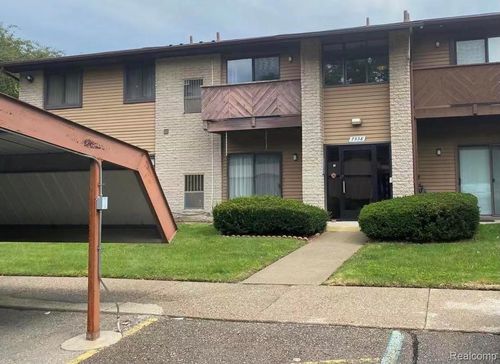 apt-102-7538 Manor Cir, Westland, MI, 48185-2072 | Card Image