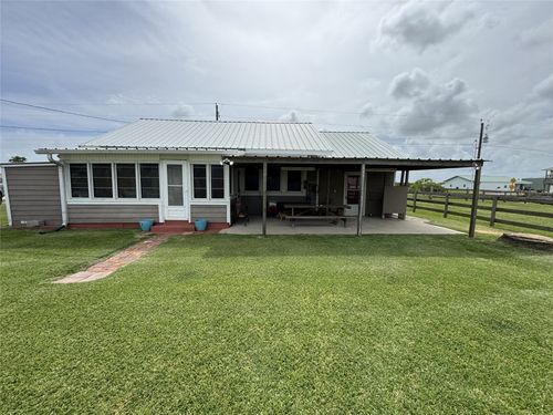 549 Marshall Johnson Ave S, Port Lavaca, TX, 77979-5340 | Card Image