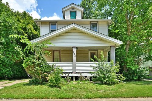 995 Glenwood St Ne, Warren, OH, 44483-3922 | Card Image