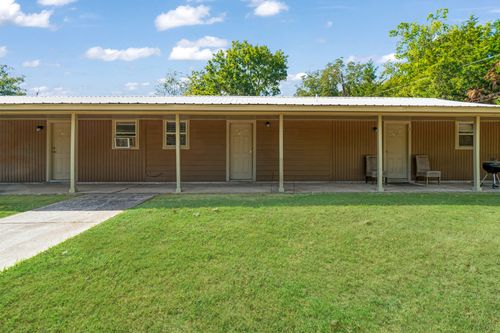 700-700 S Donoho St, Clarksville, TX, 75426-3504 | Card Image