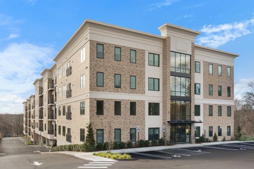 apt-221-5545 Park Ave, Fairfield, CT, 06825-1093 | Card Image