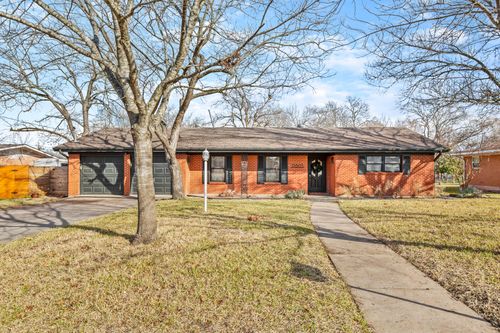 11805 Oak Trl, Austin, TX, 78753-2318 | Card Image