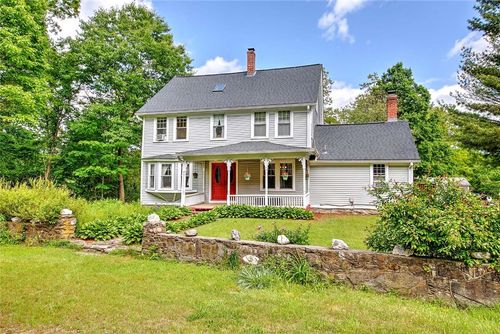 540 Greenville Rd, North Smithfield, RI, 02896-9552 | Card Image
