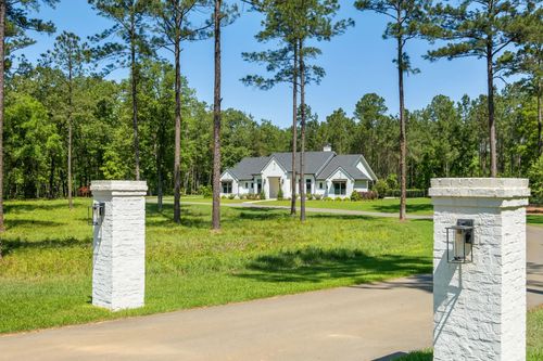 8121 Proctor Rd, Tallahassee, FL, 32309-8752 | Card Image