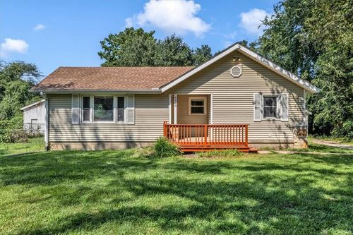 5330 Nw Waukomis Dr, Kansas City, MO, 64151-3512 | Card Image