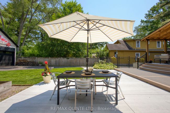 291 Dufferin Ave, House other with 2 bedrooms, 2 bathrooms and 8 parking in Belleville ON | Image 38