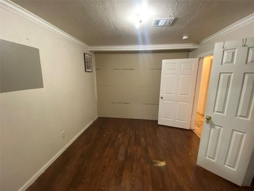 3021 Brackenridge St, Houston, TX, 77026-5501 | Card Image