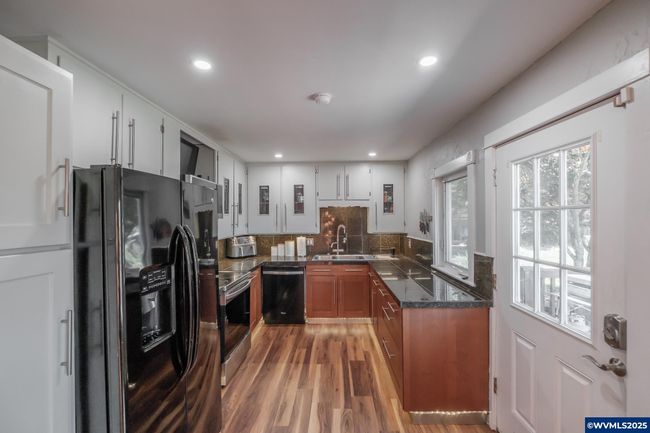 409 28 Th Ave Se, House other with 3 bedrooms, 2 bathrooms and null parking in Albany OR | Image 14