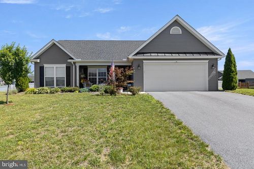 21 Aristides Way, MARTINSBURG, WV, 25404-1451 | Card Image