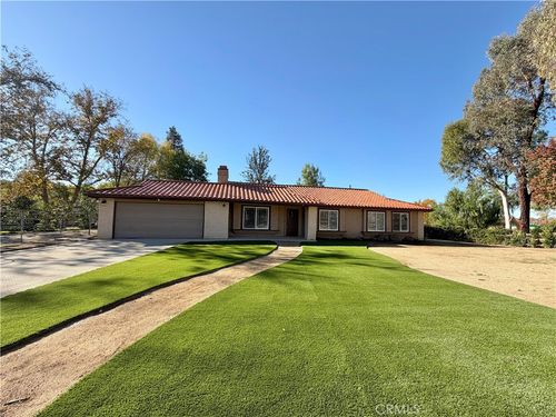 5365 Lewis Rd, Agoura Hills, CA, 91301-2619 | Card Image