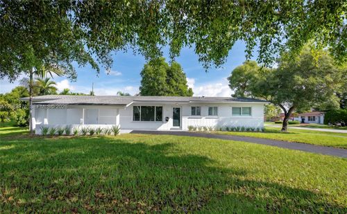 10441 Sw 46th Ter, Miami, FL, 33165-5661 | Card Image