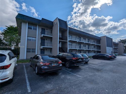 301-8020 Fairview Dr, Tamarac, FL, 33321-3988 | Card Image