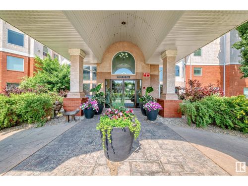 102-9008 99 Ave Nw, Edmonton, AB, T5H4M6 | Card Image