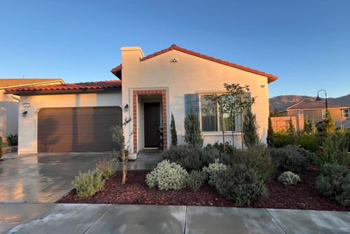 389 Eureka Dr, Santa Paula, CA, 93060-8029 | Card Image