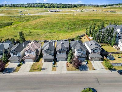 400 Kincora Dr Nw, House detached with 4 bedrooms, 3 bathrooms and 4 parking in Calgary AB | Image 2