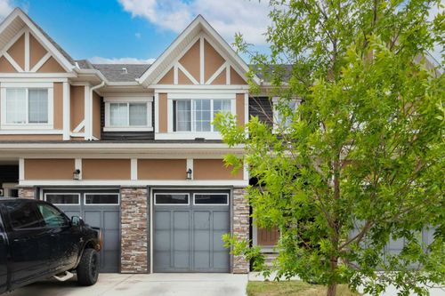 5 Hillcrest Square Sw, Airdrie, AB, T4B4B3 | Card Image