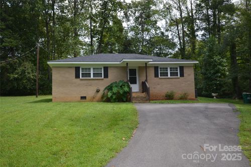 513 Short St, Stanley, NC, 28164-1929 | Card Image