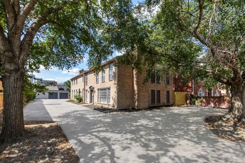 a-2226 Nantucket Dr, Houston, TX, 77057-2908 | Card Image