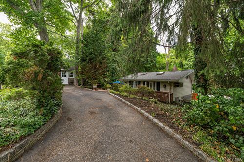 49 Elwood Rd, Northport, NY, 11768-3416 | Card Image