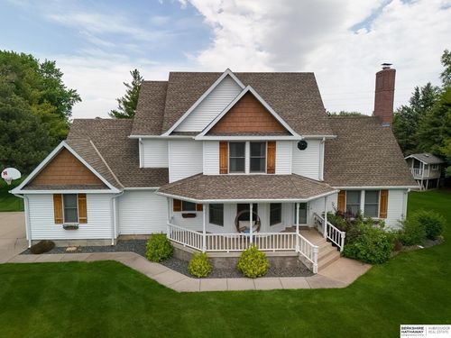 6469 Country Club Dr, Columbus, NE, 68601-8337 | Card Image