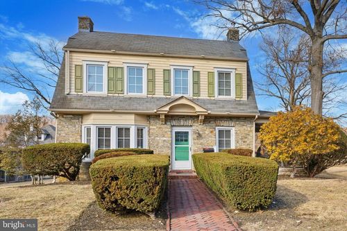 1329 Olive St, COATESVILLE, PA, 19320-2446 | Card Image