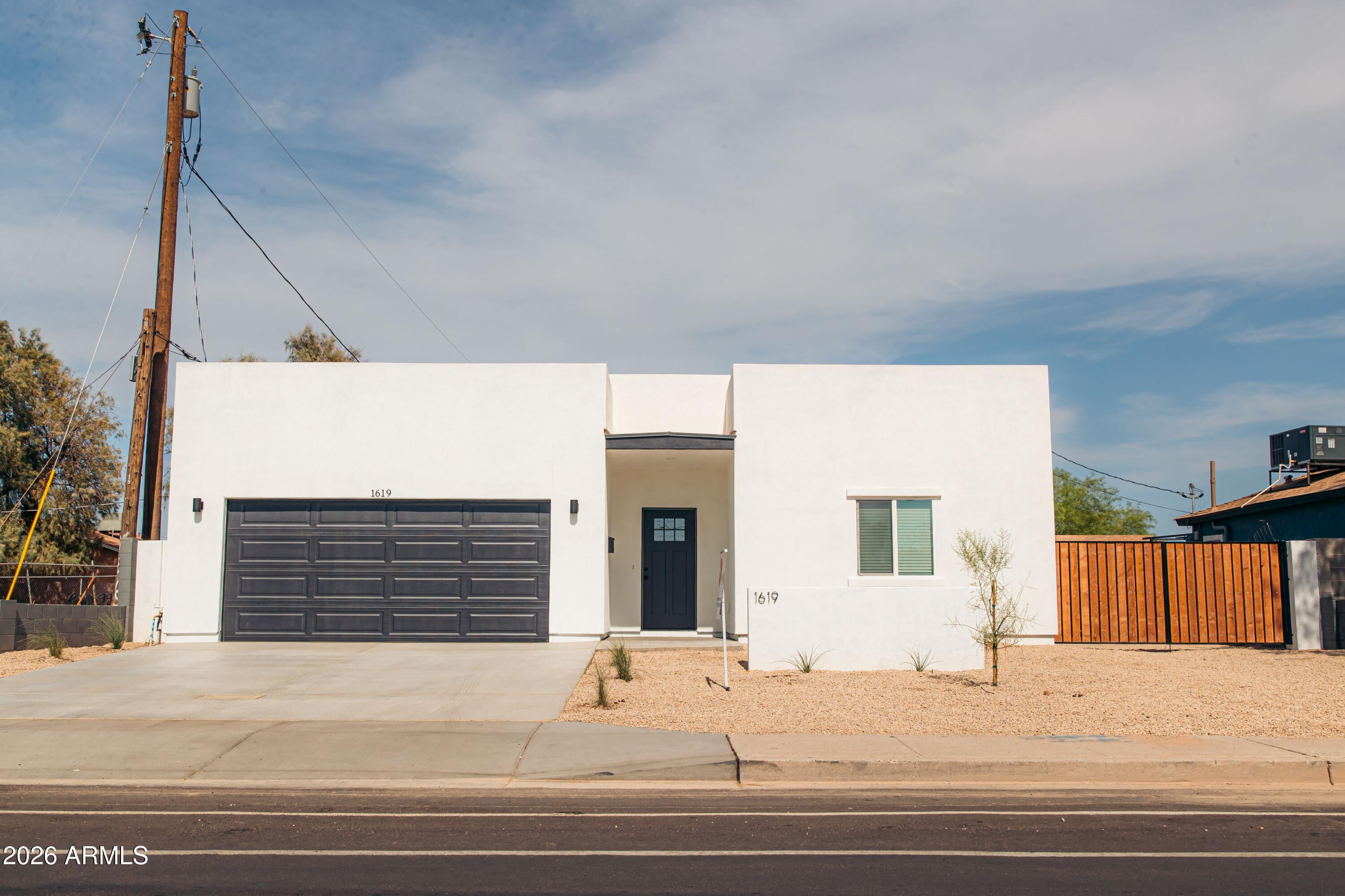 Residential Lease in Phoenix