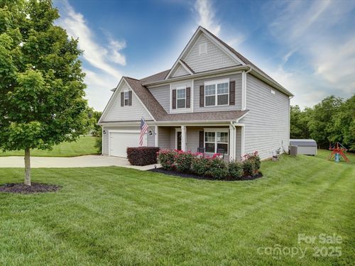 114 Sierra Chase Dr, Statesville, NC, 28677-8009 | Card Image