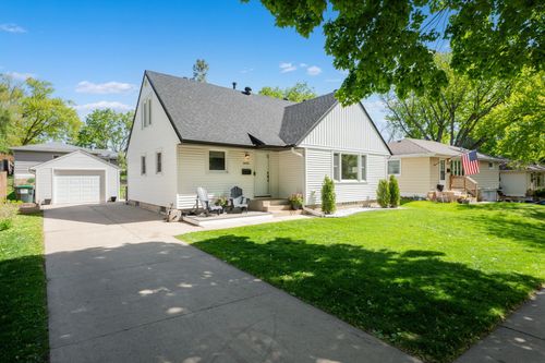 2435 25th St Nw, Rochester, MN, 55901-8036 | Card Image