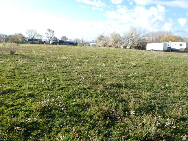 View of yard with a view of rural / pastoral area | Image 20