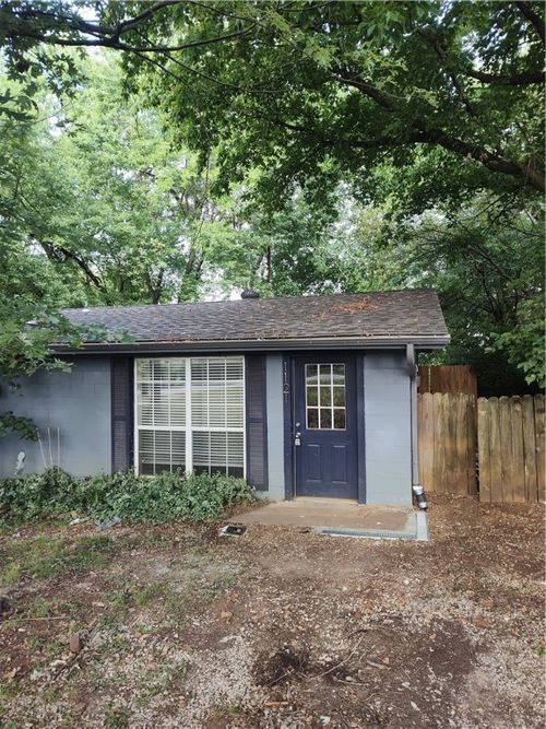 1121 S West Ave, Fayetteville, AR, 72701-6438 | Card Image