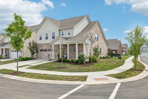 702 Omaha Dr, Gallatin, TN, 37066-5032 | Card Image