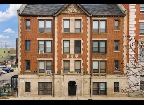 apt-306-3345 Marshfield Ave, Chicago, IL, 60657-2132 | Card Image