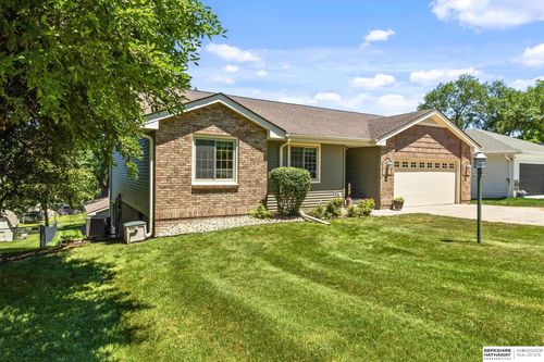 804 Beaver Lake Blvd, Plattsmouth, NE, 68048-4201 | Card Image